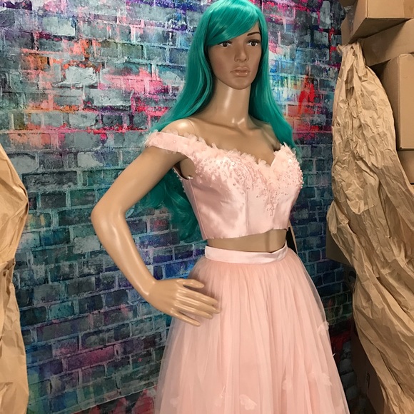 SHERRI HILL ๐ 2pc Blush Gown! #52046 - Picture 3 of 7